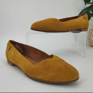 Toms Suede Flats Amber Gold woman’s size 7.5